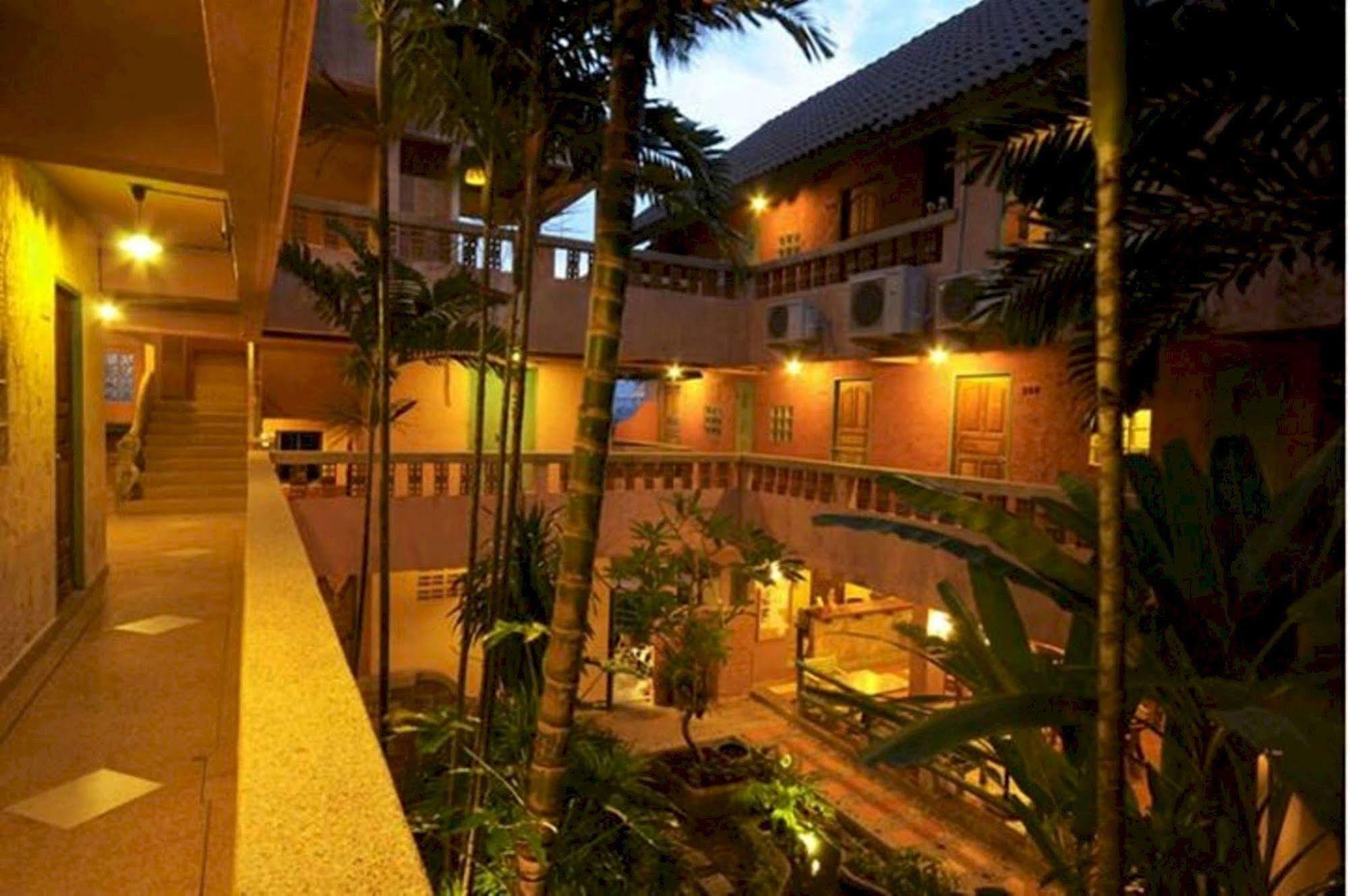 Casa Brazil Homestay Karon Екстериор снимка